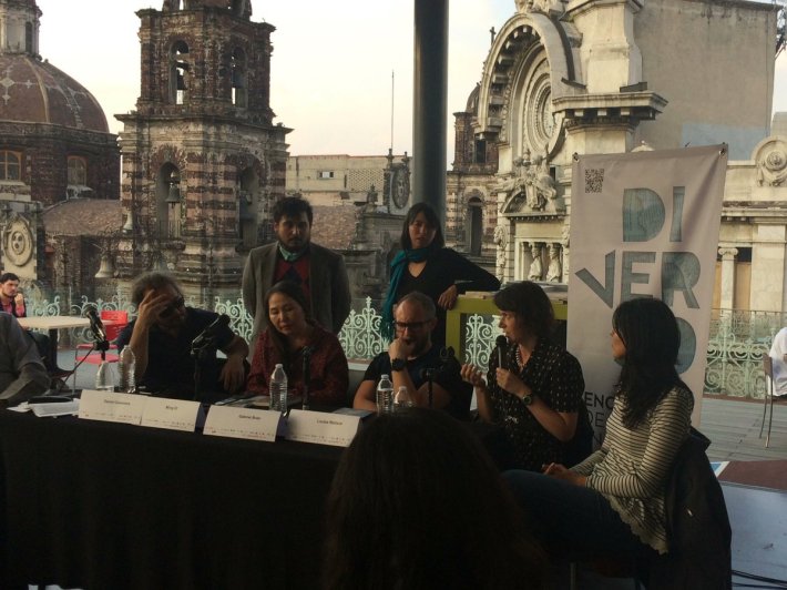 exile-reading-in-mexico